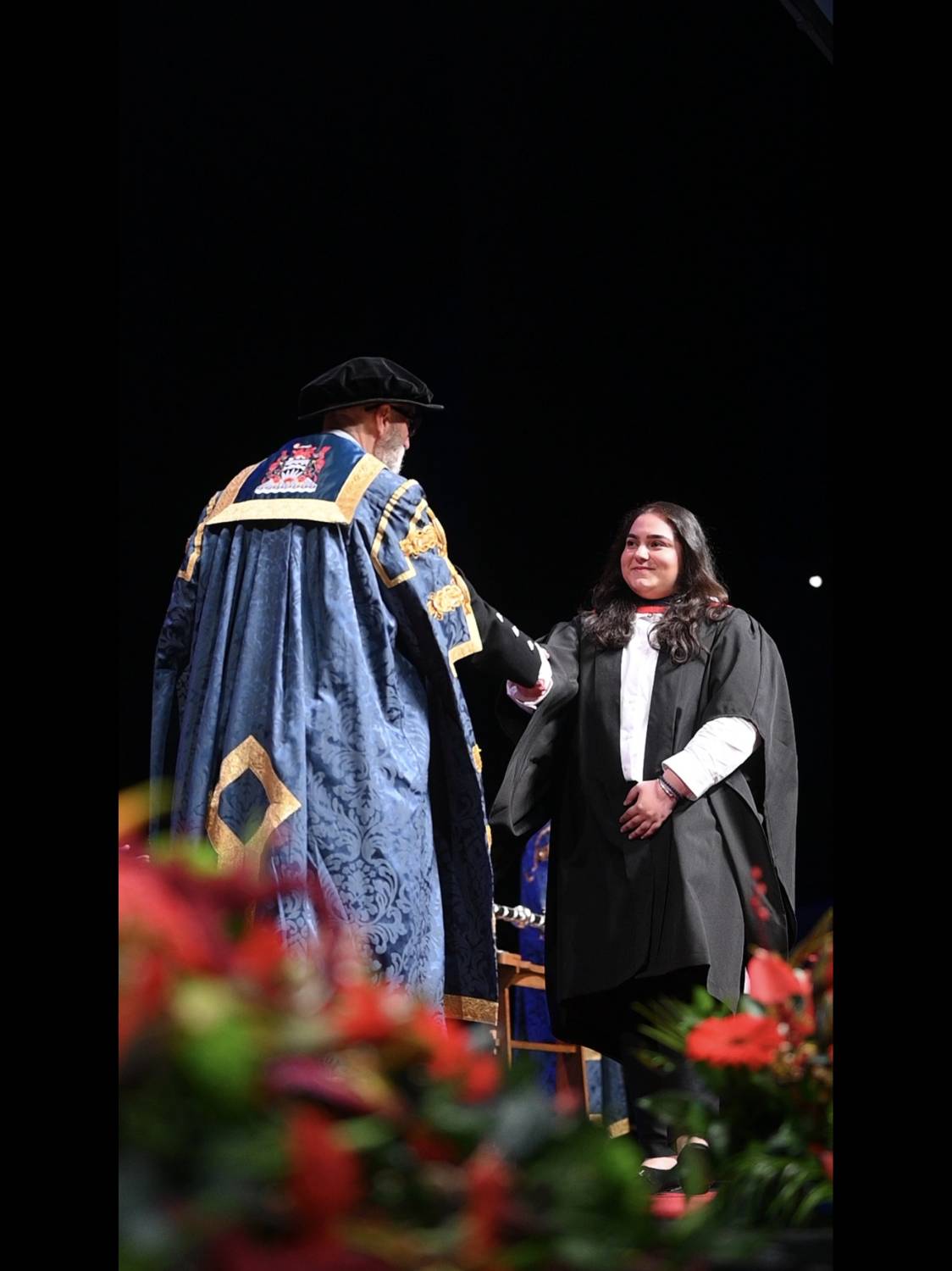 الجامعة البريطانية في البحرين تحتفل بتخريج عدد كبير من طلابها من &ldquo;سالفورد&rdquo; بمانشستر