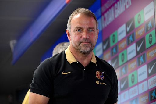 فليك يُحدد ملامح موسمه الثاني مع برشلونة ويقترب من إبعاد تير شتيجن