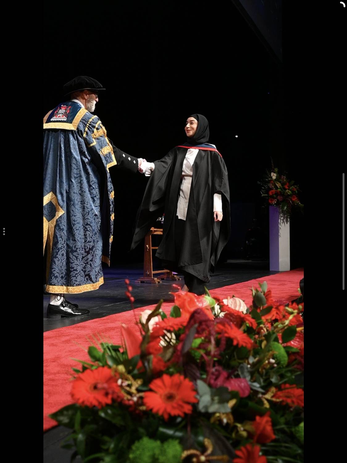 الجامعة البريطانية في البحرين تحتفل بتخريج عدد كبير من طلابها من &ldquo;سالفورد&rdquo; بمانشستر