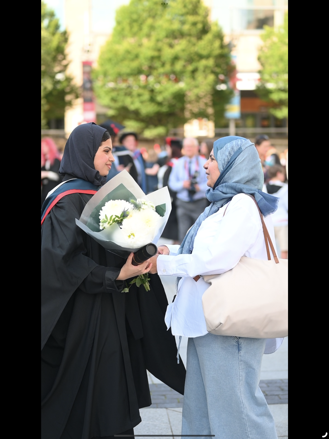 &lrm;تخرج طلاب الجامعه البريطانيه في البحرين من حفل تخرج جامعه سالفورد في مانشستر