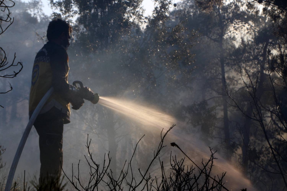 سوريا: نتحقّق من أسباب حرائق اللاذقية ولا أدلة حتى الآن على افتعالها