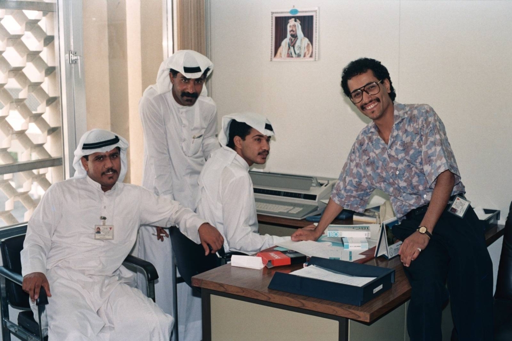 المخرج بسام الذوادي يروي سيناريو فصول حياته لـ&laquo;الوطن&raquo;: من فكرة إلى كاميرا.. هكذا نصنع المسلسل دون تعقيد