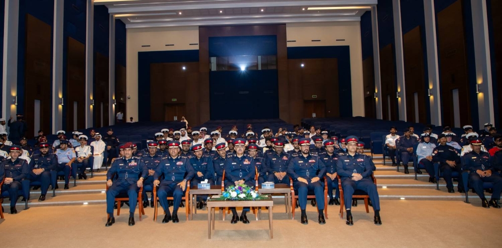 نائب رئيس الأمن العام يحضر حفل تخريج عدد من الدورات التدريبية بالأكاديمية الملكية للشرطة