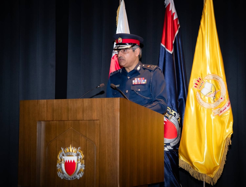 نائب رئيس الأمن العام يحضر حفل تخريج عدد من الدورات التدريبية بالأكاديمية الملكية للشرطة