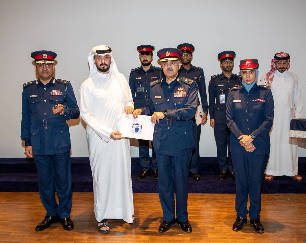 نائب رئيس الأمن العام يحضر حفل تخريج عدد من الدورات التدريبية بالأكاديمية الملكية للشرطة