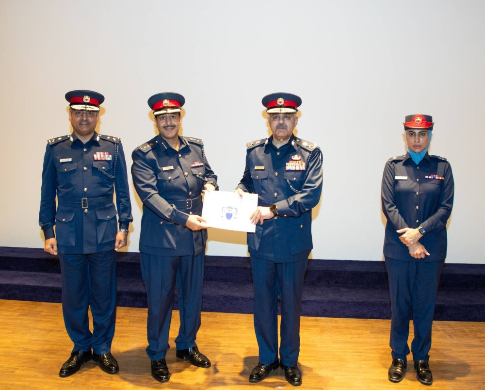 نائب رئيس الأمن العام يحضر حفل تخريج عدد من الدورات التدريبية بالأكاديمية الملكية للشرطة