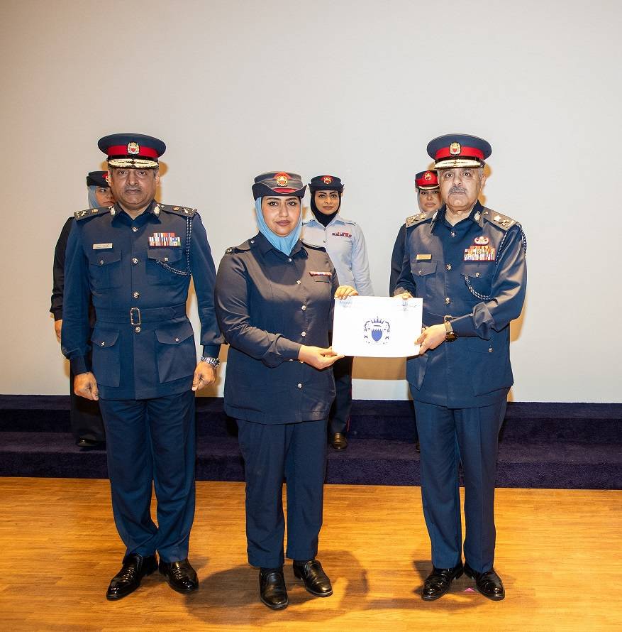 نائب رئيس الأمن العام يحضر حفل تخريج عدد من الدورات التدريبية بالأكاديمية الملكية للشرطة