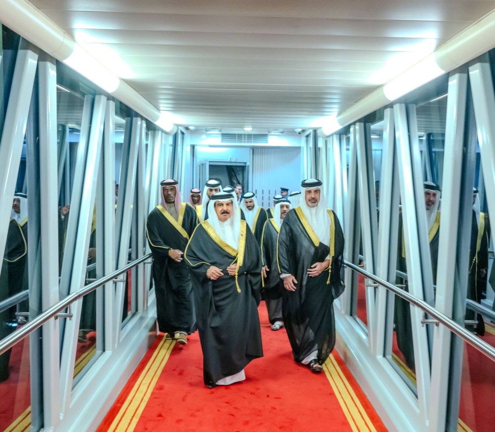 الملك يعود إلى أرض الوطن بعد زيارة خاصة لفرنسا وزيارة عمل لإيطاليا