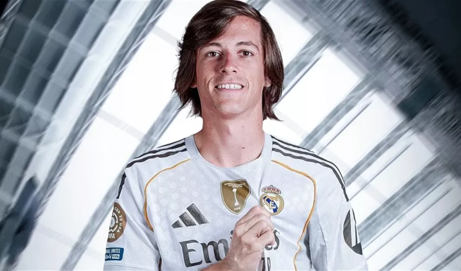 كاريراس في ريال مدريد.. رقم جديد وتاريخ استثنائي في صفقة دفاعية ضخمة