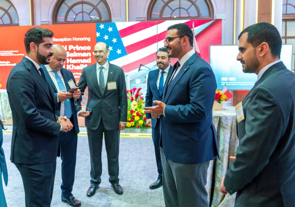 ولي العهد رئيس الوزراء يحضر حفل استقبال غرفة التجارة الأمريكية لكبرى الشركات البحرينية والأمريكية التي سيُعْلَن عن التعاون فيما بينها