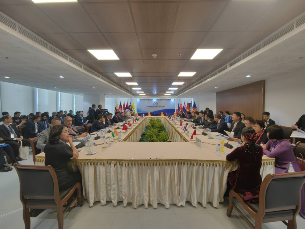 طلال المناعي: البحرين ظلّت دوما مناصرة للجهود الدبلوماسية الرامية إلى حل النزاعات سلمياً