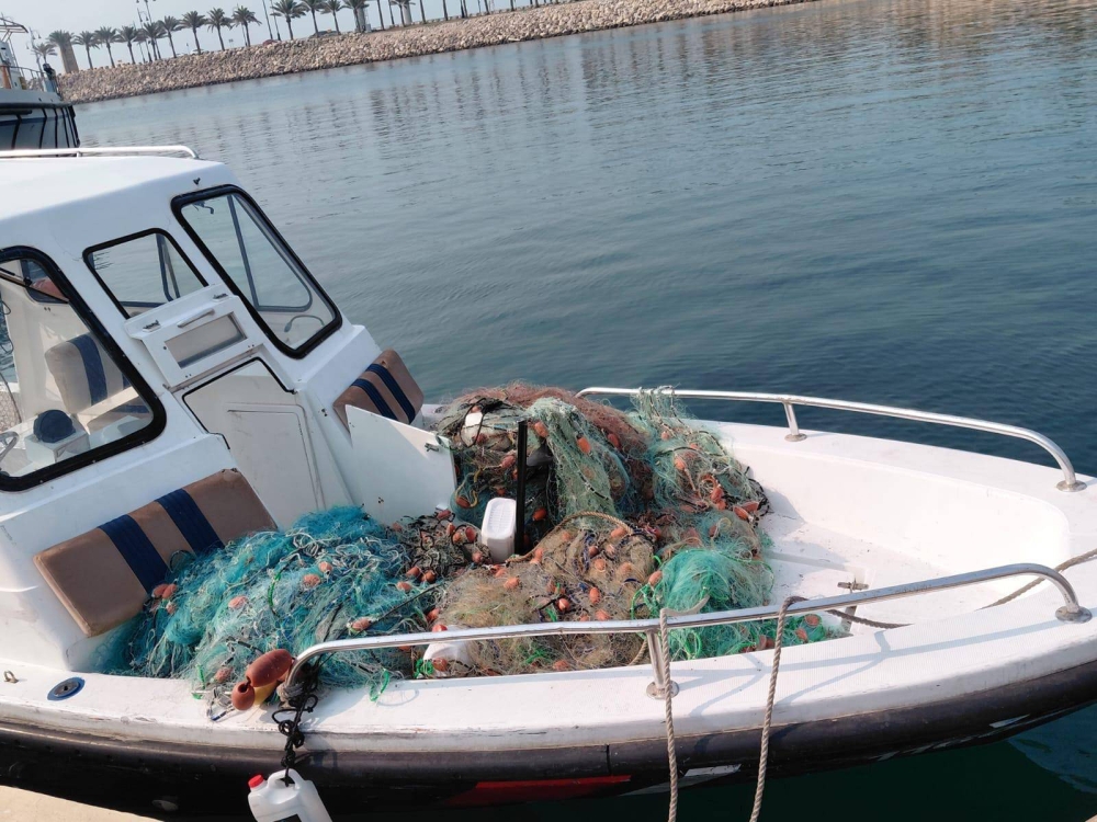 خفر السواحل يضبط 92 مصيدة بحرية وشباك صيد مخالفة