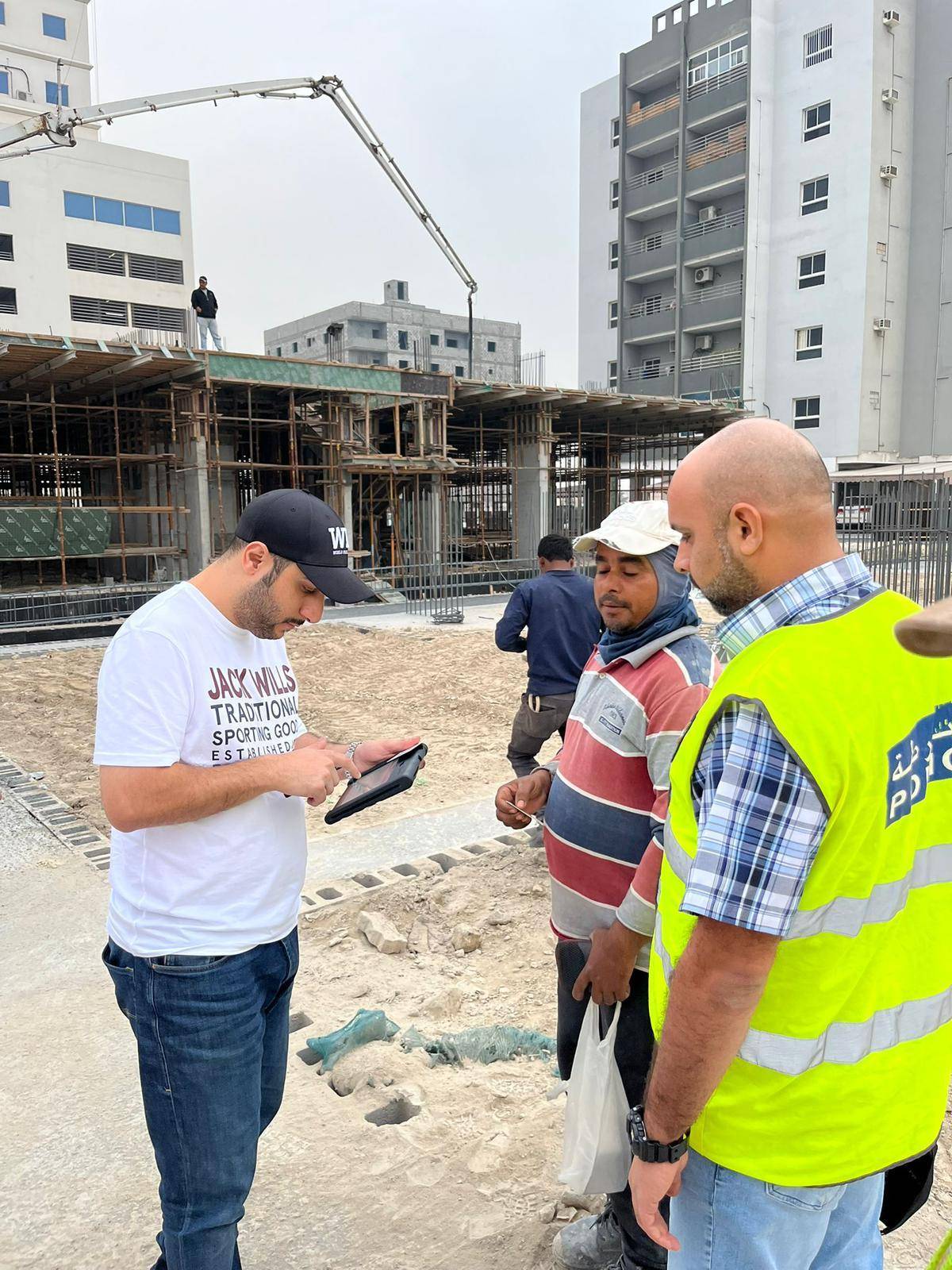 (الجنسية والجوازات والإقامة) : إبعاد 6,988 مخالفًا خلال النصف الاول من 2025