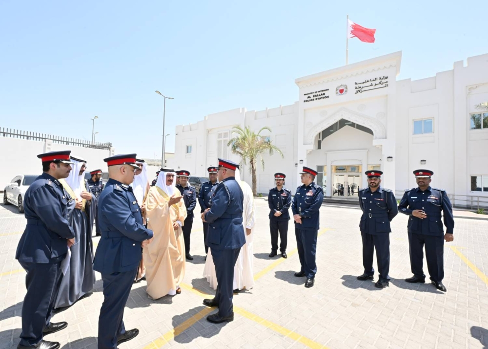 وزير الداخلية يفتتح مركز شرطة الزلاق الجديد ويشيد بدور مديريات الشرطة بالمحافظات في تقديم خدمات أمنية متقدمة