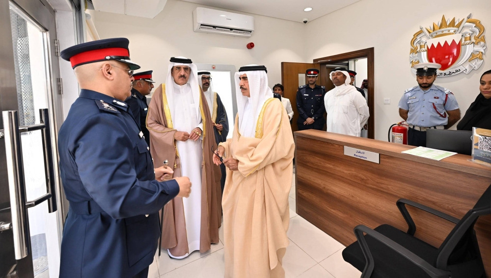 وزير الداخلية يفتتح مركز شرطة الزلاق الجديد ويشيد بدور مديريات الشرطة بالمحافظات في تقديم خدمات أمنية متقدمة
