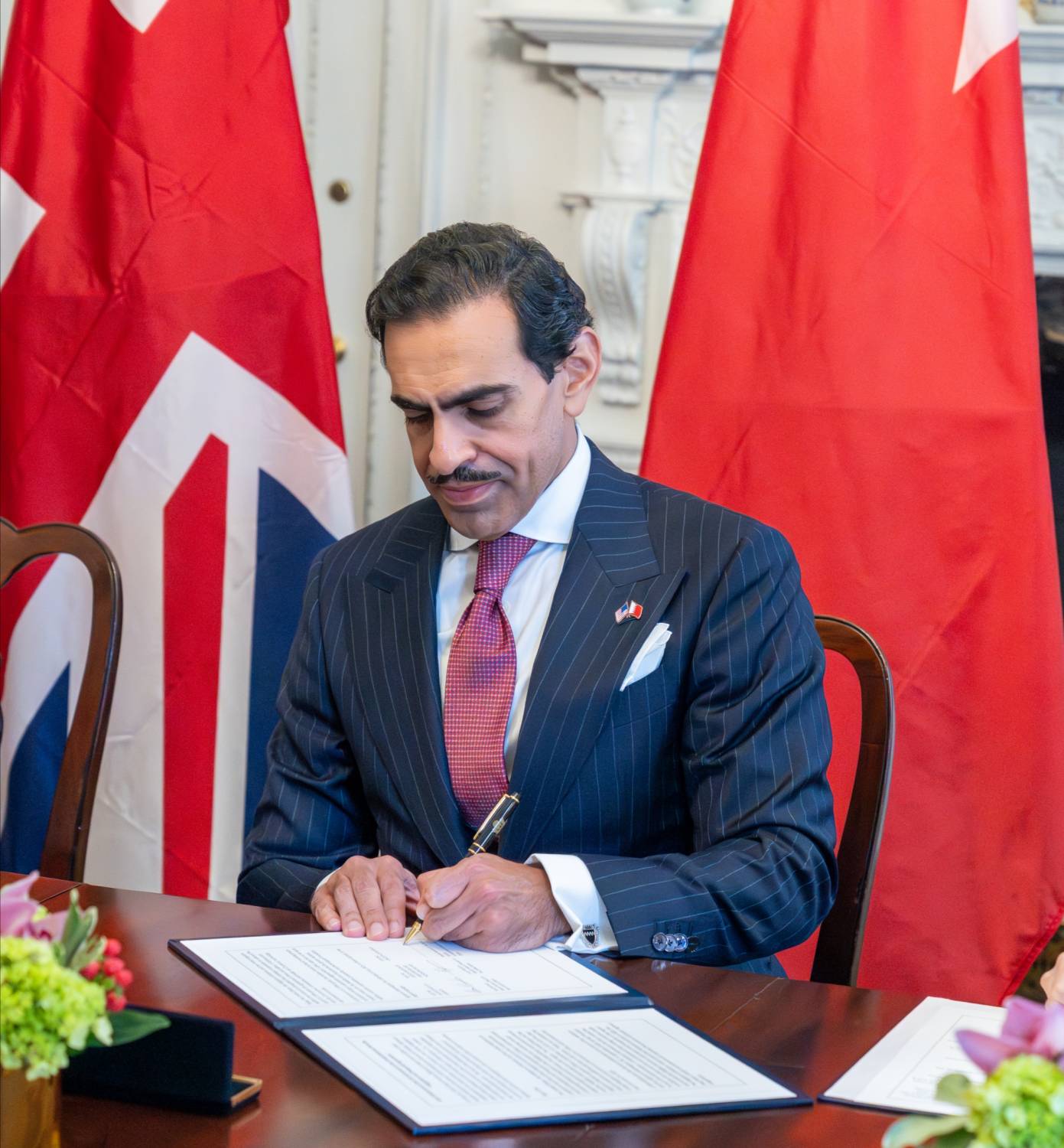 التوقيع على اتفاقية ثلاثية لانضمام المملكة المتحدة إلى الاتفاقية الشاملة للتكامل الأمني والازدهار