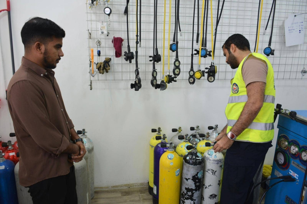 خفر السواحل تنفذ حملة تفتيشية مشتركة في مراكز الغوص في مختلف محافظات المملكة