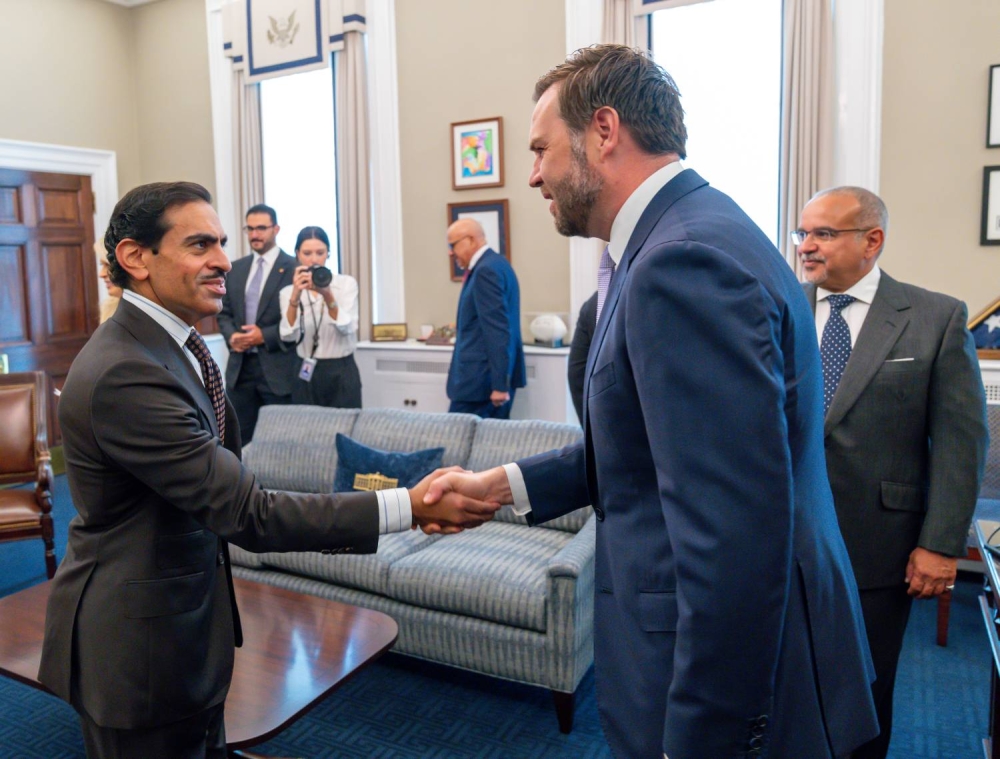 ولي العهد رئيس الوزراء يلتقي نائب رئيس الولايات المتحدة جيمس ديفيد فانس