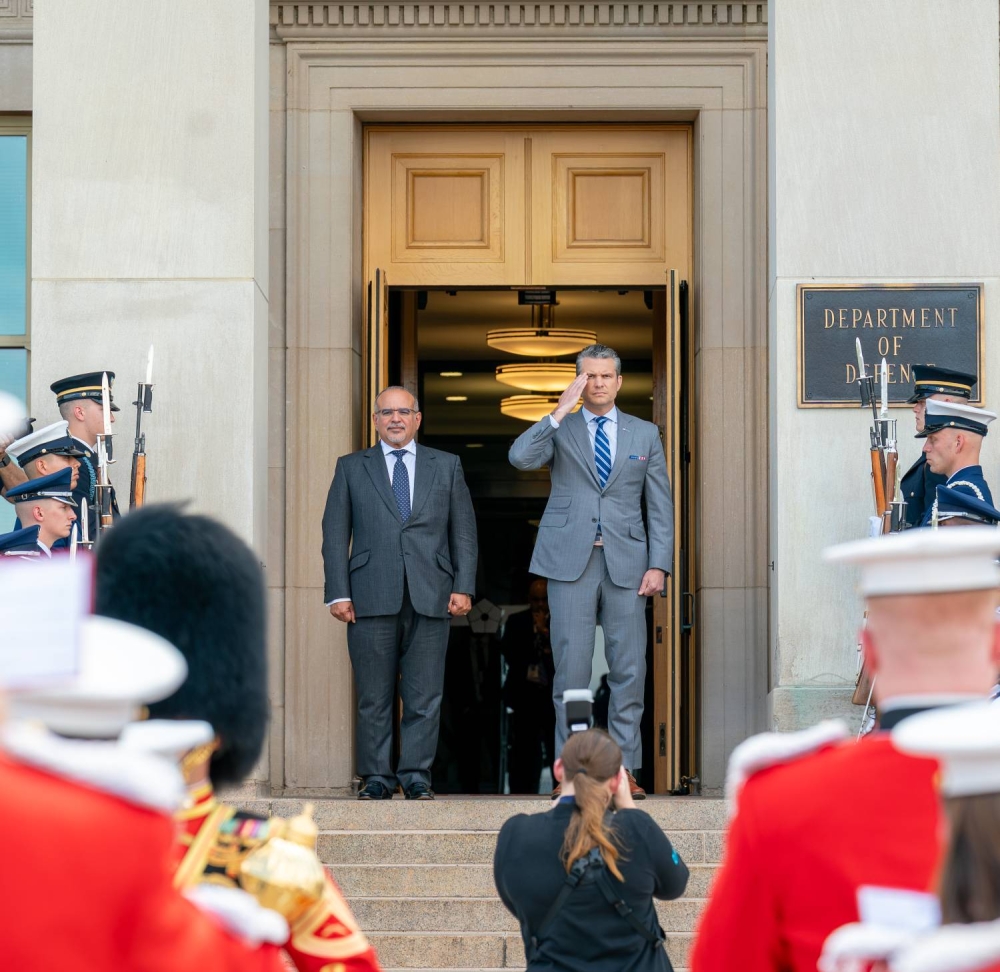 ولي العهد رئيس الوزراء: حرص متبادل على تعزيز التنسيق العسكري والدفاعي بين البحرين وواشنطن