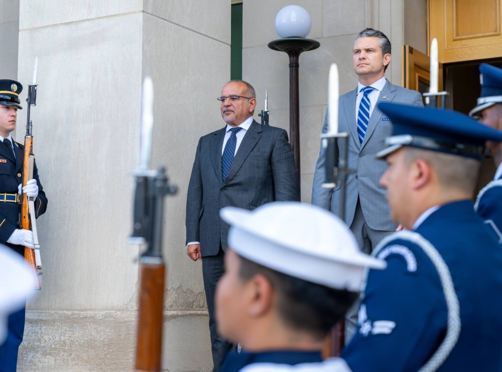 ولي العهد رئيس الوزراء: حرص متبادل على تعزيز التنسيق العسكري والدفاعي بين البحرين وواشنطن