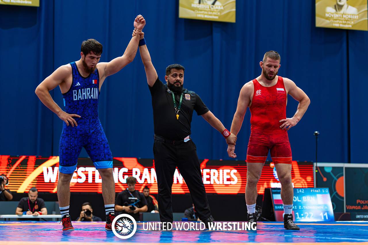 ذهبيتان لـ"أحمر المصارعة" في مسابقة الستايل الحر في منافسات بطولة سلسلة التصنيف بـ"هنغاريا"