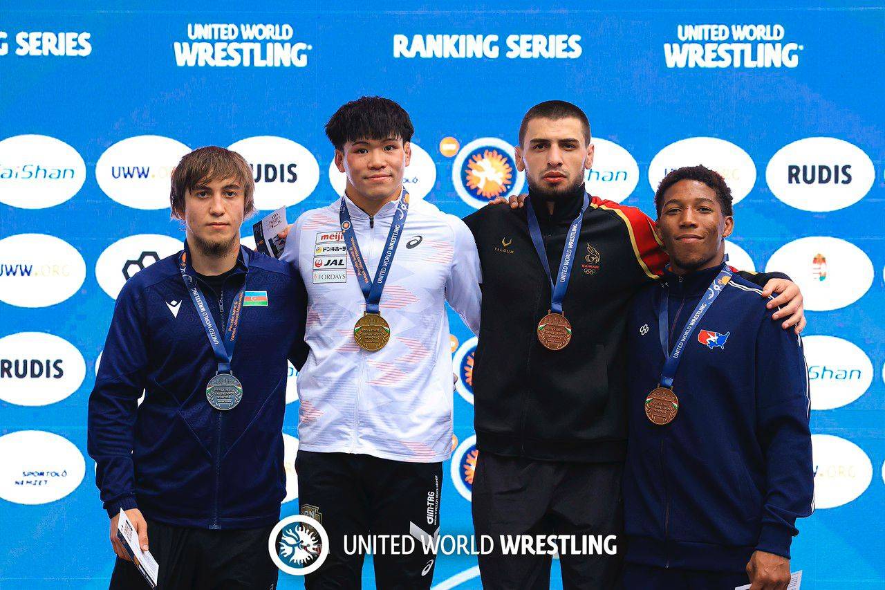 سلمان بن محمد يشيد بالنتيجة المشرفة لمنتخب المصارعة في بطولة سلسلة التصنيف بـ"هنغاريا"