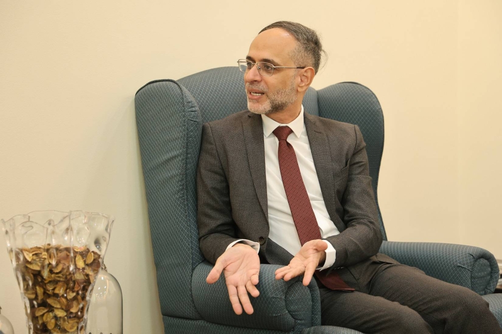 إلزام المستشفيات المستفيدة من برامج الدعم بتدريب الأطباء الجدد