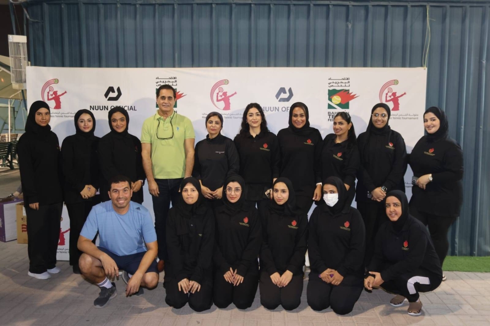 النشابة: بدء تدريب سيدات الصم على مهارات التنس