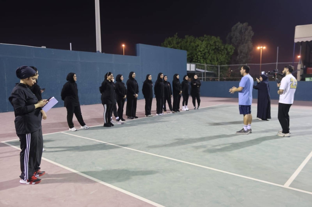 النشابة: بدء تدريب سيدات الصم على مهارات التنس