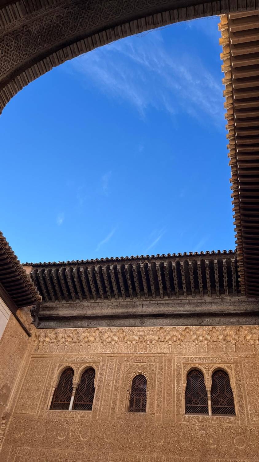 &laquo;الأندلس&raquo; تناديك.. عندما يأخذنا الحلم بين قصور الحمراء وأشجار قرطبة وعشق الفلامنكو