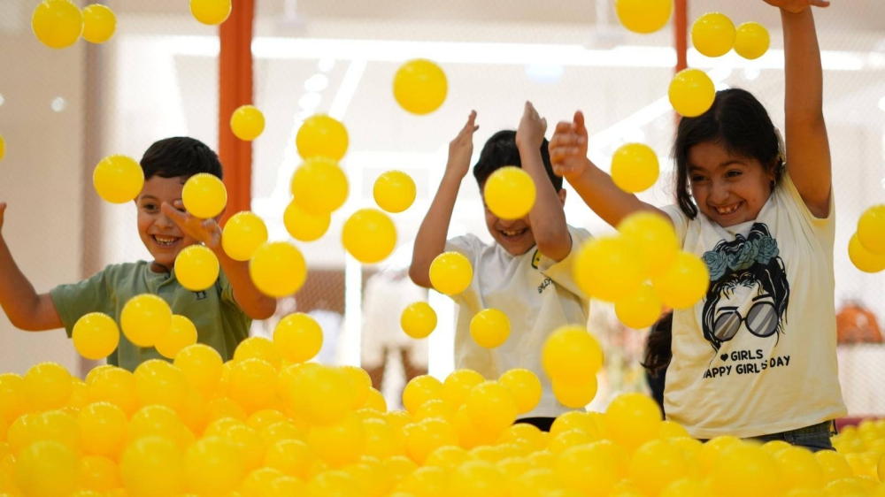 سيتي سنتر البحرين يدعو الجميع لتجربة أكبر منقطة لعب الكرات في البحرين هذا الصيف