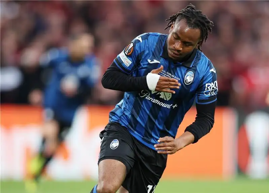 الهلال يخطط لخطف لوكمان مهاجم أتلانتا من إنتر ميلان ونابولي