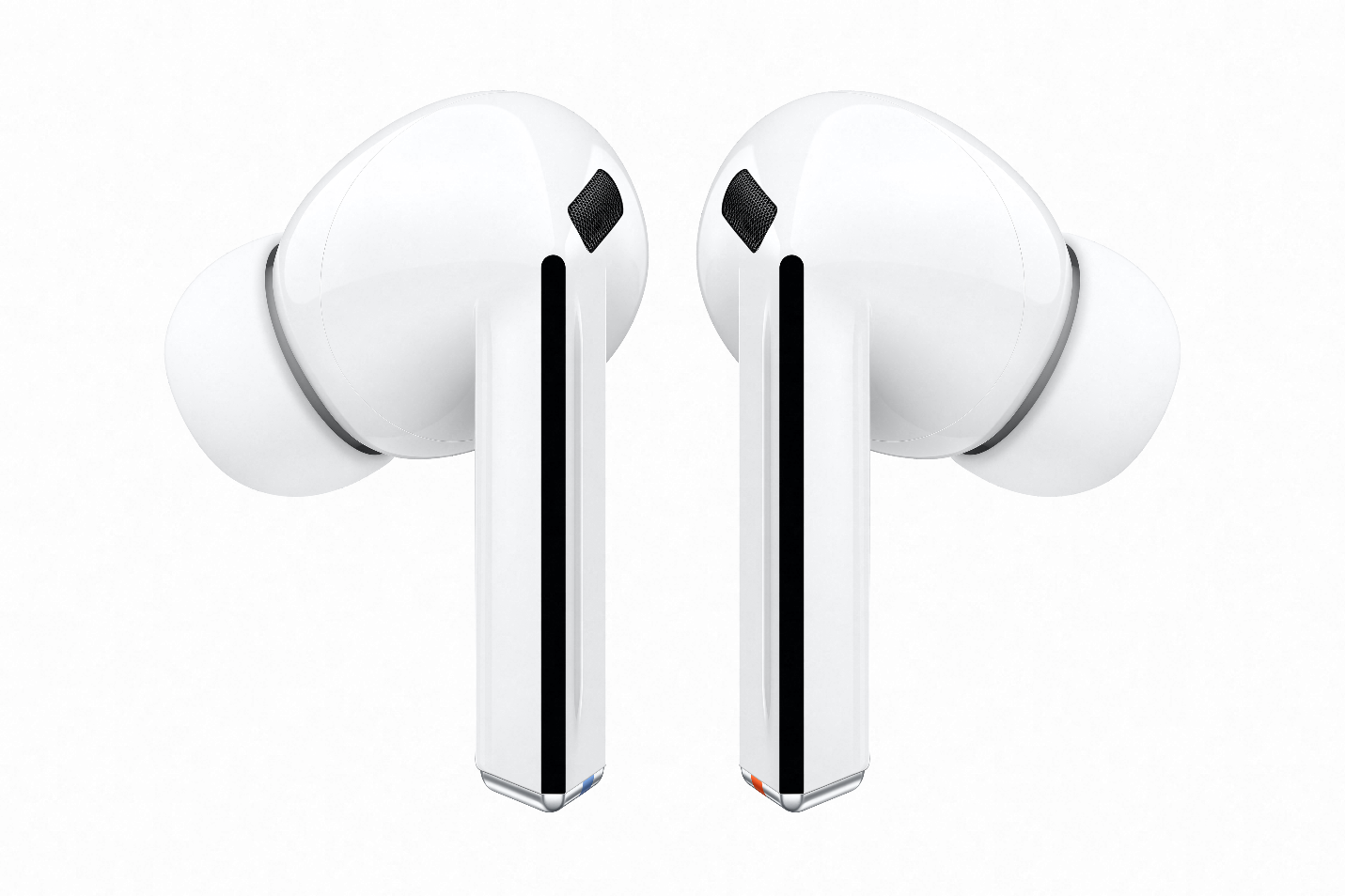 Galaxy Buds 3 FE مقابل Buds 3.. هل تتفوق النسخة الاقتصادية في عزل الضوضاء؟