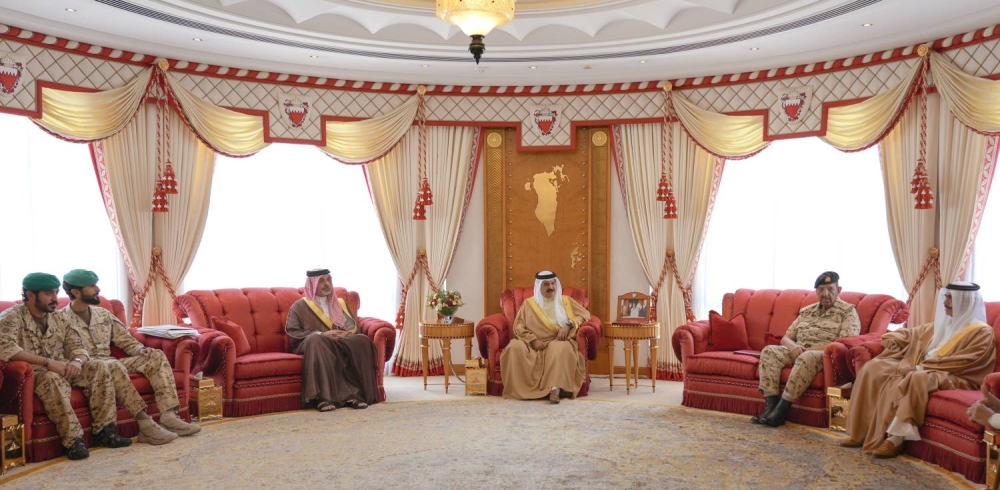 الملك يستقبل عددًا من كبار المسؤولين ويشيد بنتائج زيارة جلالته لإيطاليا وزيارة ولي العهد رئيس الوزراء لأمريكا