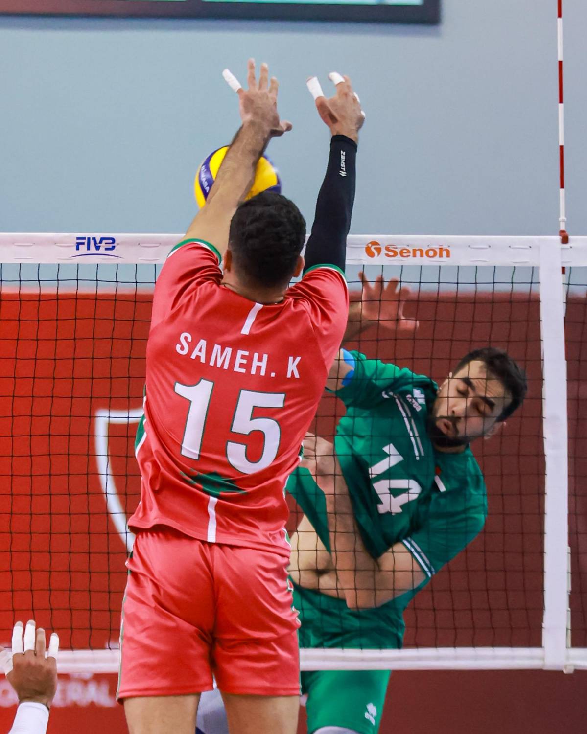 منتخبنا يهزم الأردن ويتصدّر "أولى" بطولة غرب آسيا للطائرة