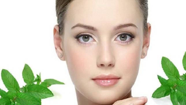 كيف يساعد النعناع في تحسين صحة البشرة؟