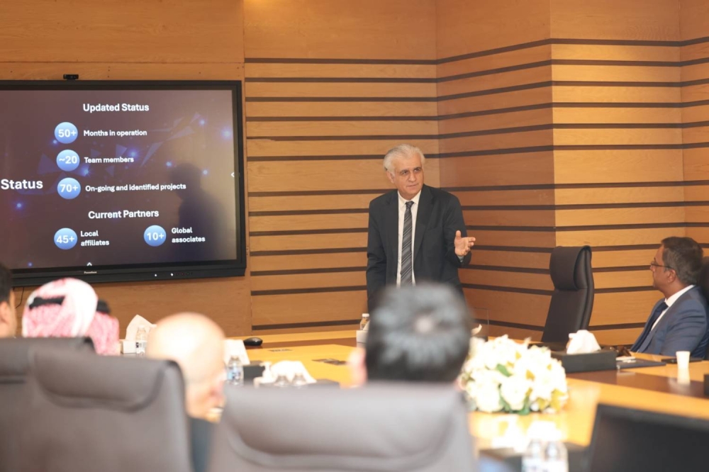 المجلس التنفيذي الاستشاري لمركز "ناصر للبحوث والتطوير في الذكاء الاصطناعي" يعقد اجتماعه الثاني لعام 2025