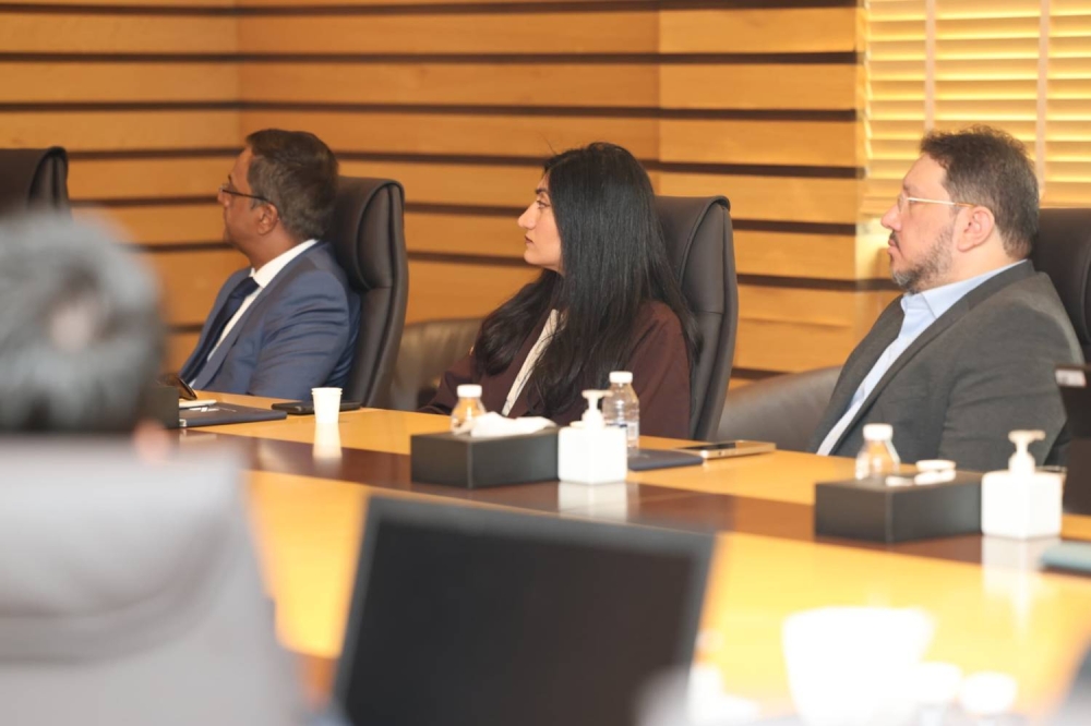 المجلس التنفيذي الاستشاري لمركز "ناصر للبحوث والتطوير في الذكاء الاصطناعي" يعقد اجتماعه الثاني لعام 2025