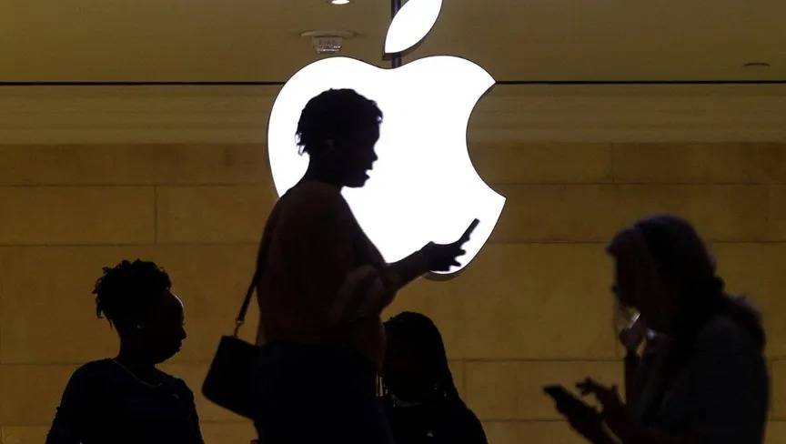 "آيفون 17" بتصميم أنحف.. وتسريبات عن جهاز قابل للطي