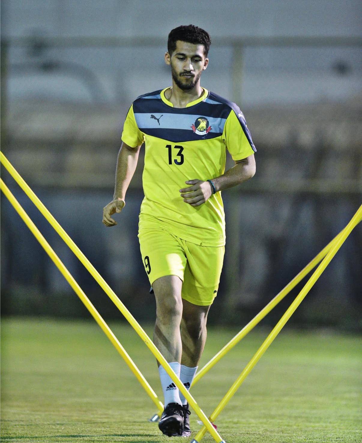 الأهلي يفاوض لاعب ارتكاز كاميروني