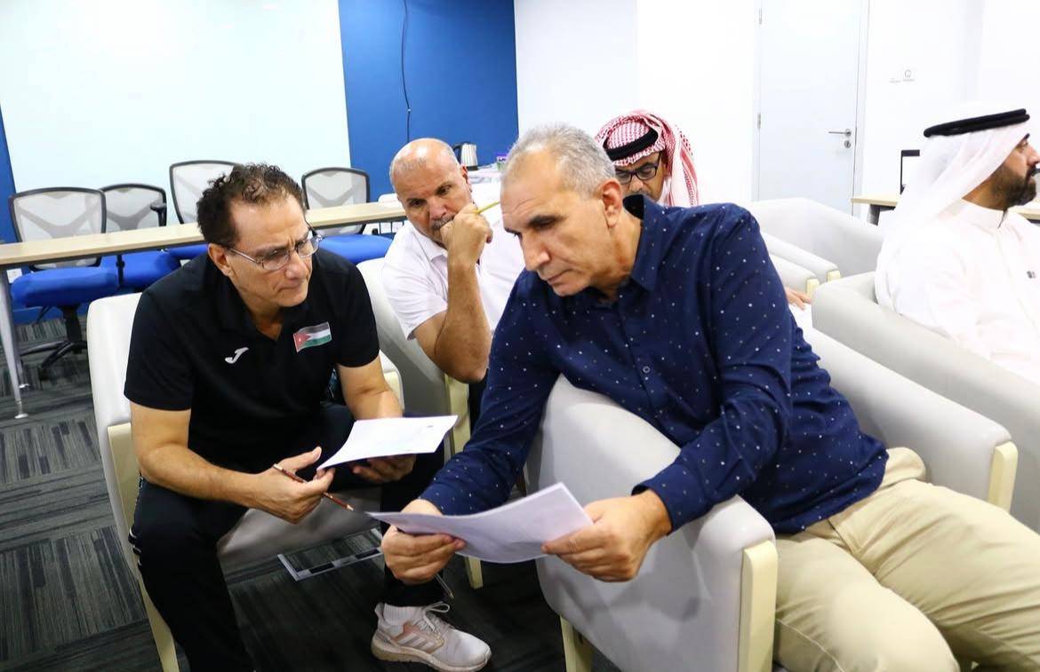 منتخبنا يترأس المجموعة الثانية في عربية ناشئين الطائرة