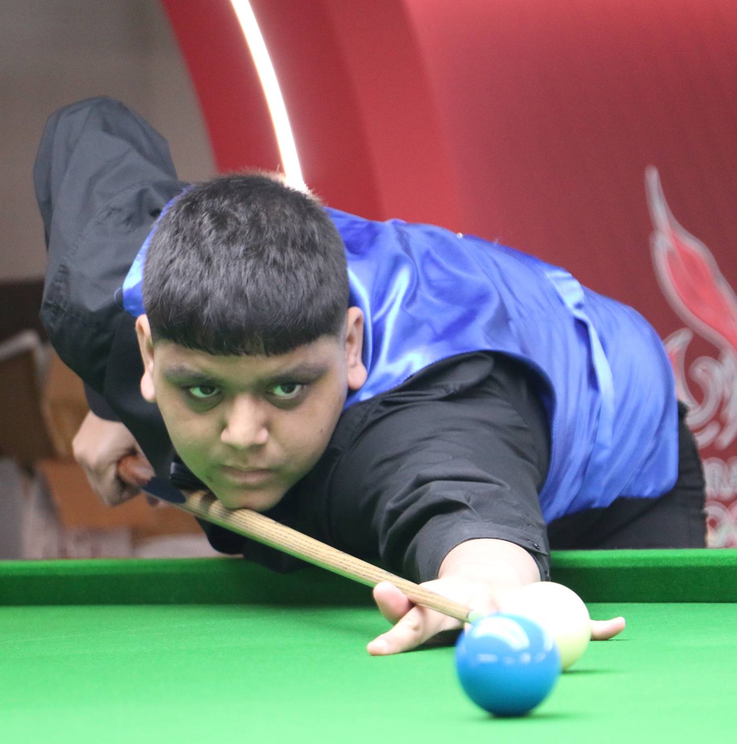 بطولة العالم للسنوكر تقترب من اللحظات الحاسمة.. وخروج بوسيف والعالي من المنافسة