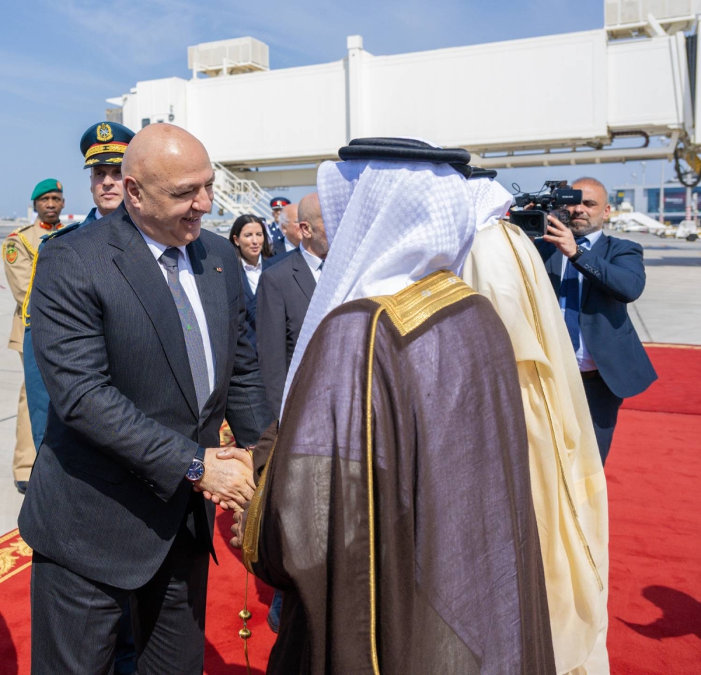 رئيس الجمهورية اللبنانية يغادر البلاد بعد زيارة رسمية لمملكة البحرين