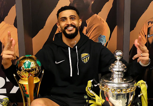 عبد الإله العمري يظهر بقائمة الأهلي بالخطأ رغم استمرار عقده مع النصر