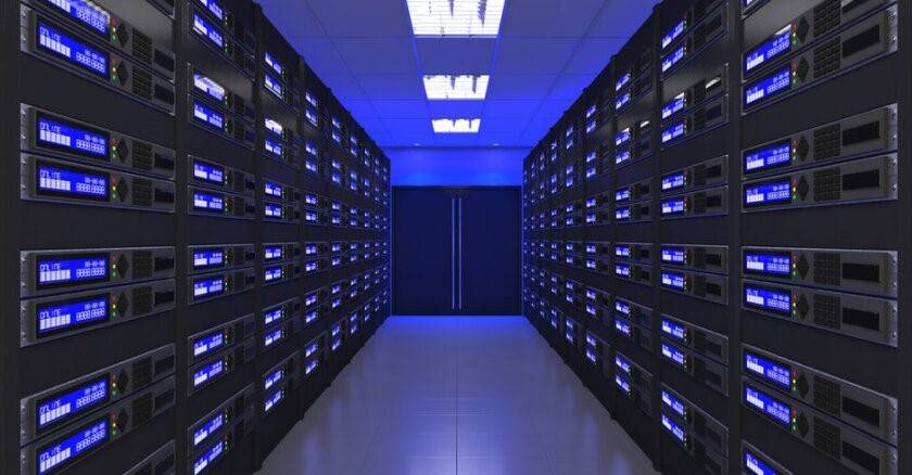 OpenAI وxAI تكشفان عن خططهما لبناء بنية تحتية ضخمة للذكاء الاصطناعي