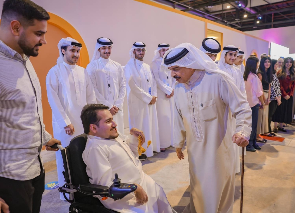 الملك يتفضل بزيارة إلى مدينة شباب 2030 ويشيد بنجاحاتها