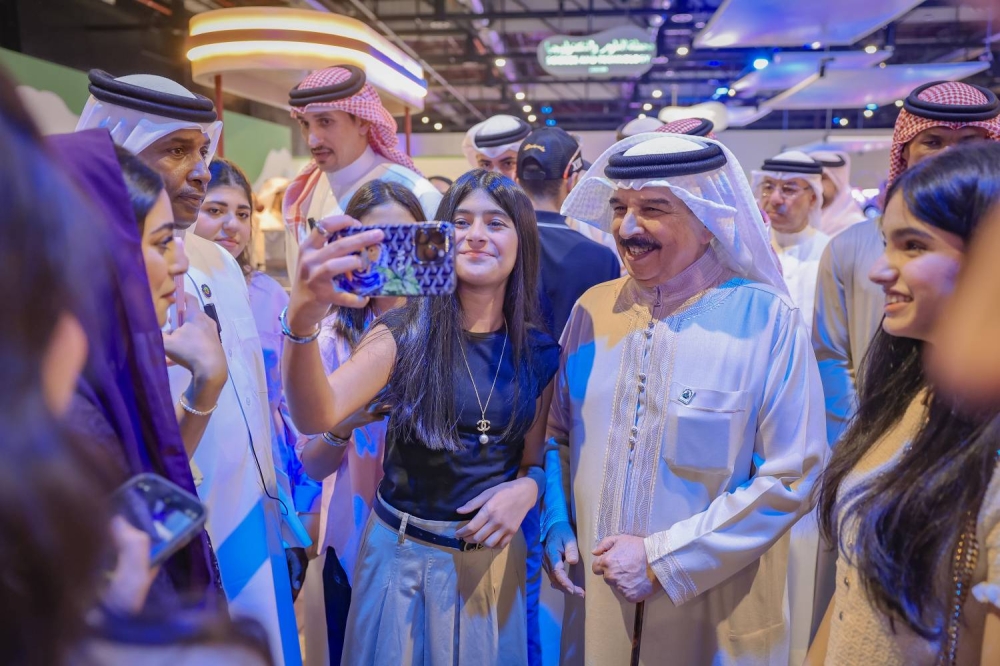 الملك يتفضل بزيارة إلى مدينة شباب 2030 ويشيد بنجاحاتها