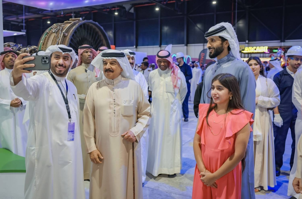 الملك يتفضل بزيارة إلى مدينة شباب 2030 ويشيد بنجاحاتها