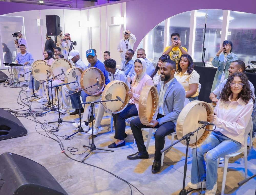 الملك يتفضل بزيارة إلى مدينة شباب 2030 ويشيد بنجاحاتها