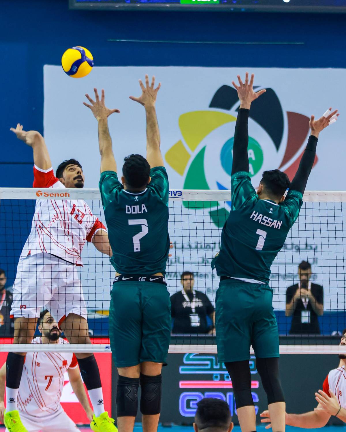 الأحمر يتأهل لنهائي غرب آسيا للطائرة&nbsp;